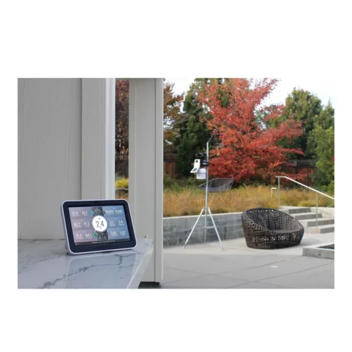 Davis WeatherLink Console outside