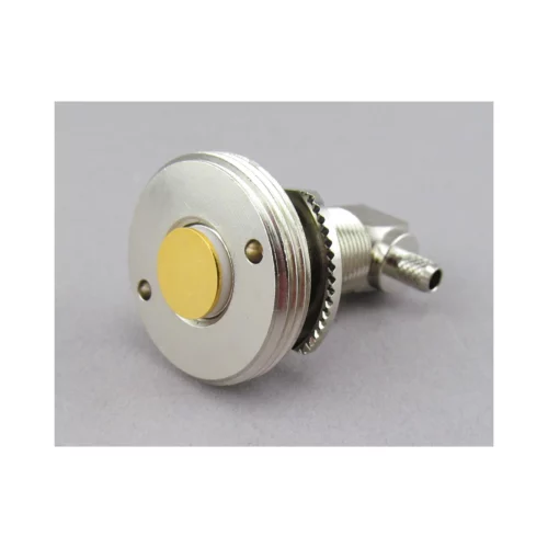 Larsen NMOHFTHK antenna mount with center plug