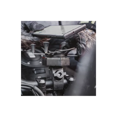 RAM-HOL-UN10-462-400 mounted on motorcycle